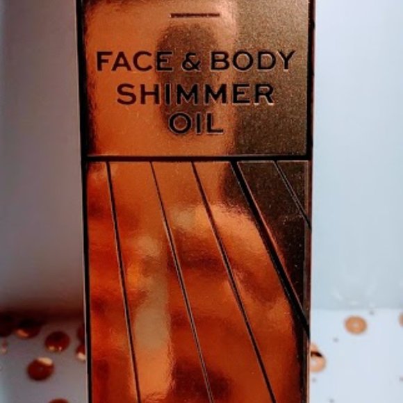 Revolution Glow Radiance Shimmer Oil - Bronze - Picture 4 of 4